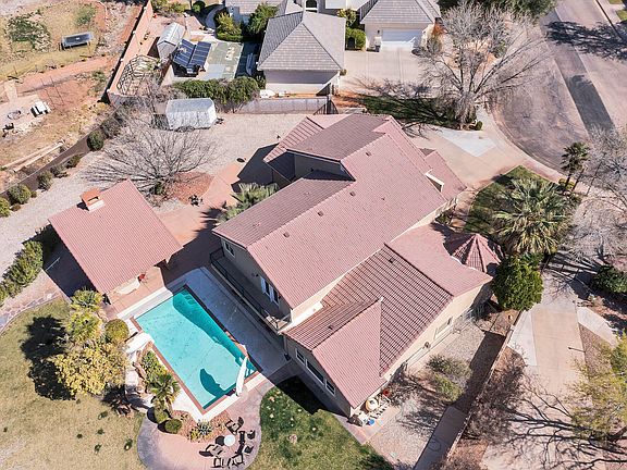 4th image of 2497 River Cir