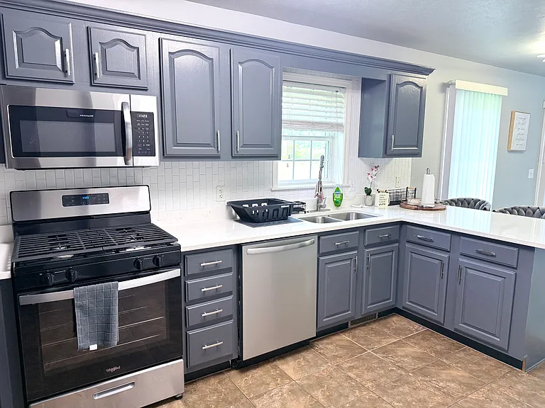 2244 W Taft St — Photo 23