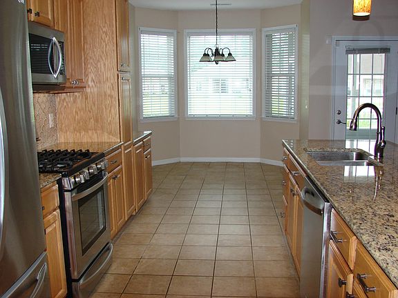 Kitchen/breakfast nook