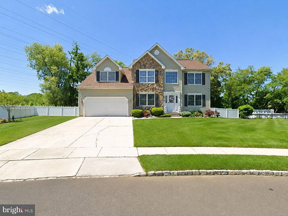 1st image of 43 Anthony Dr