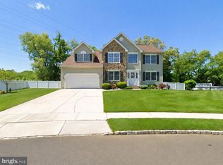 43 Anthony Dr, Burlington, NJ 08016