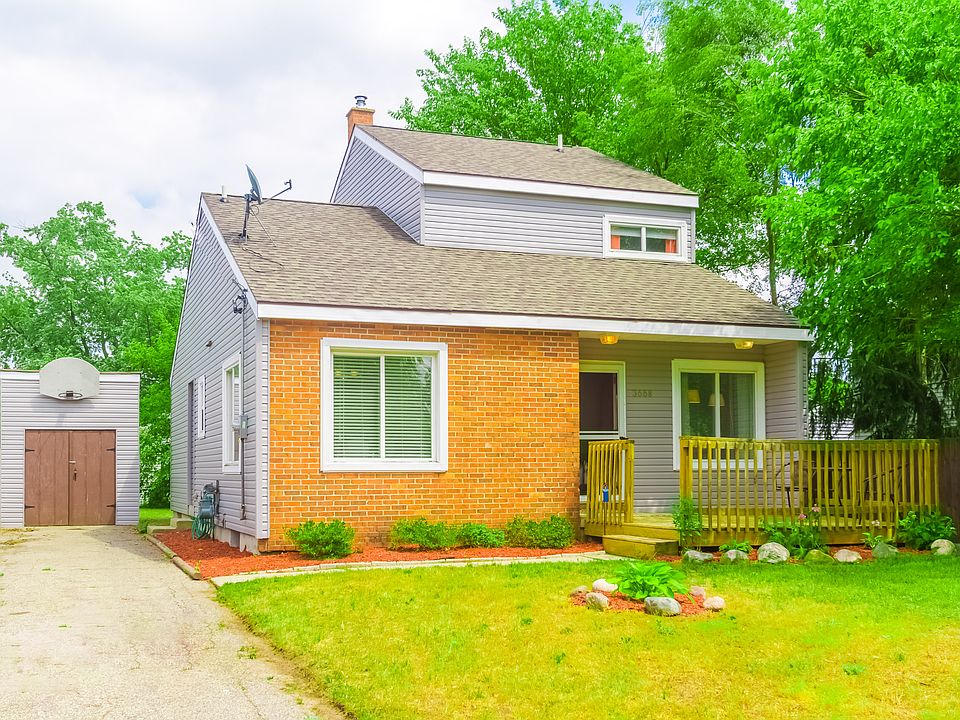 1st image of 3668 Heron Ave SW