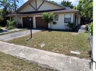 7418 SW 12th Ct, Pompano Beach, FL 33068