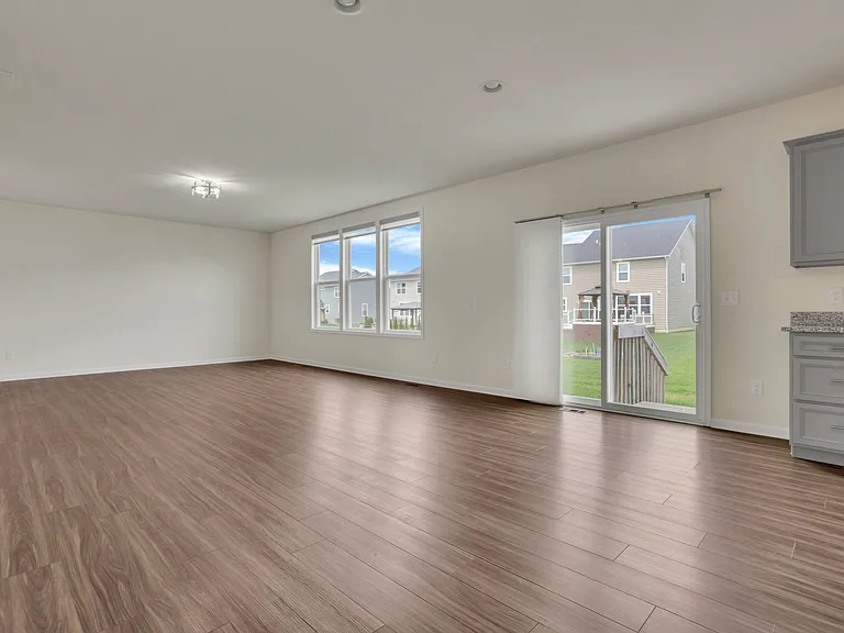 241 Sunstone Ln — Photo 33