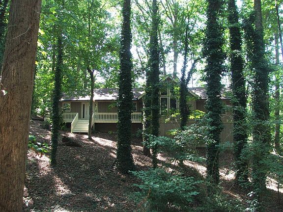 Wooded, private front yard