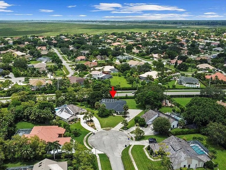 15575 Woodmar Ct — Photo 35