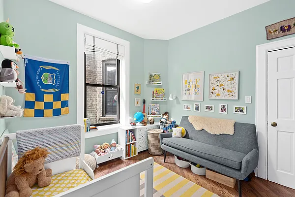 Sold by Compass | media 16