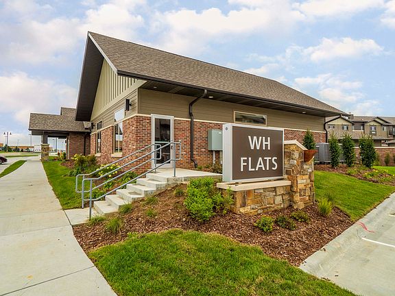Stop by our charming clubhouse for a tour!