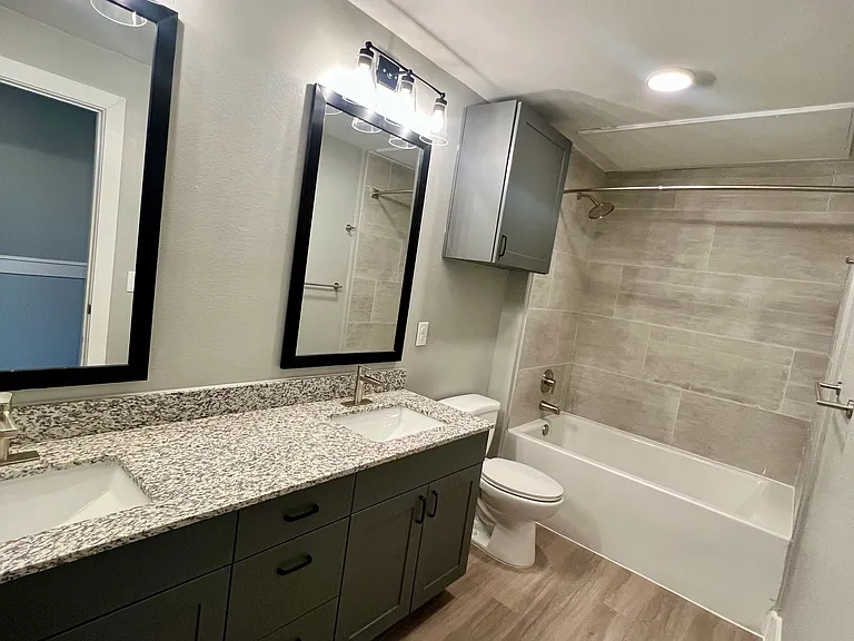 5006 E Parmer Ln — Photo 4
