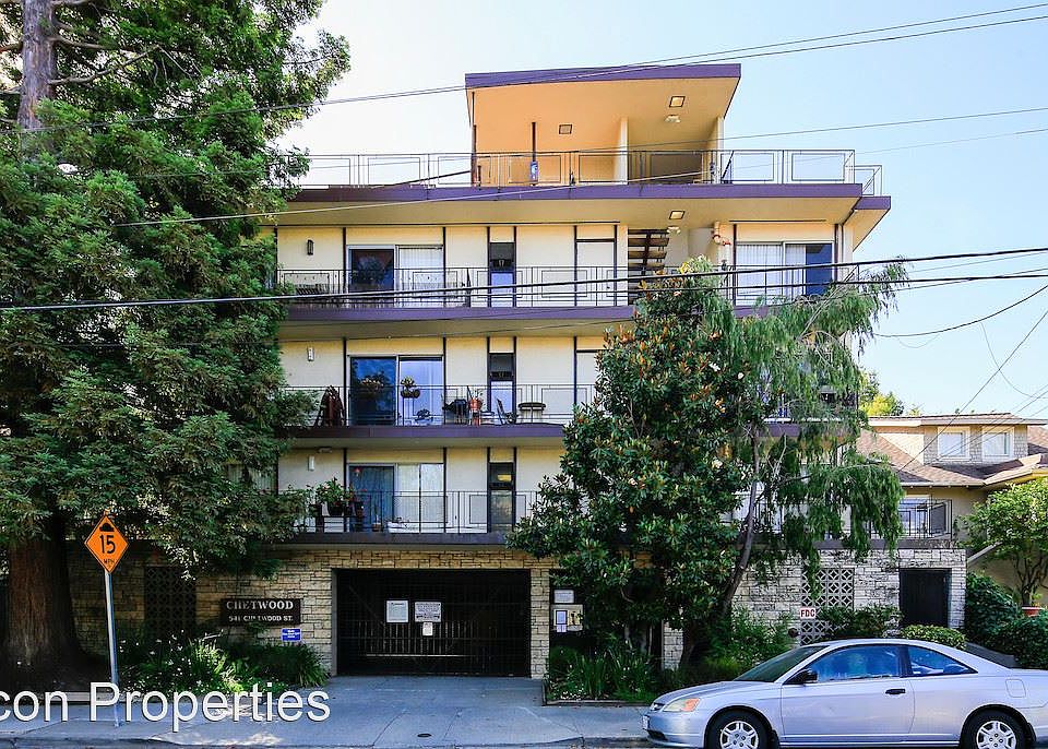 1st image of 541 Chetwood St #204