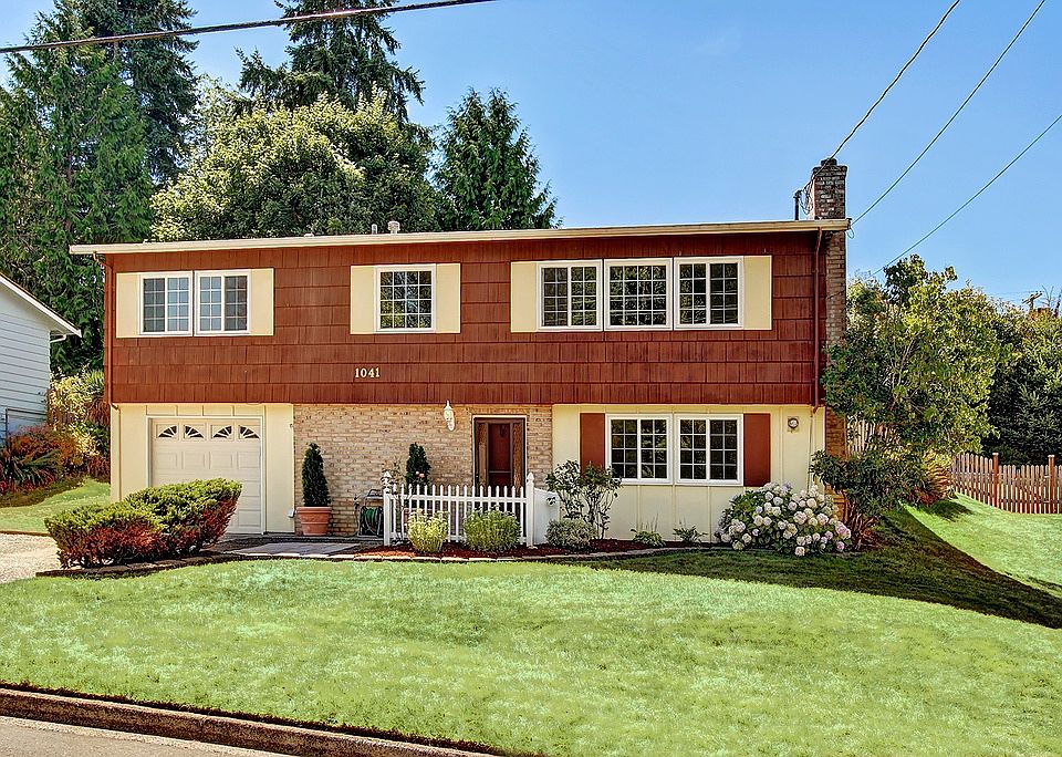 1st image of 1041 151st Ave SE