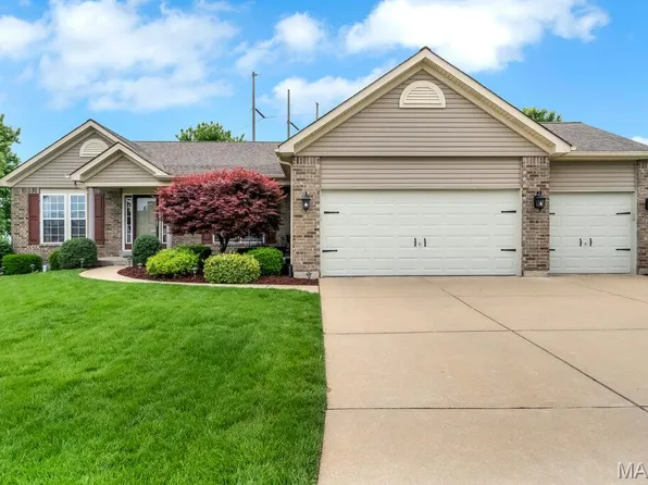 8110 Glen Arbor Dr, Lake Saint Louis, MO 63367
