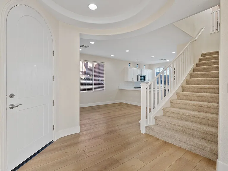 2334 Malaga Peak St — Photo 5