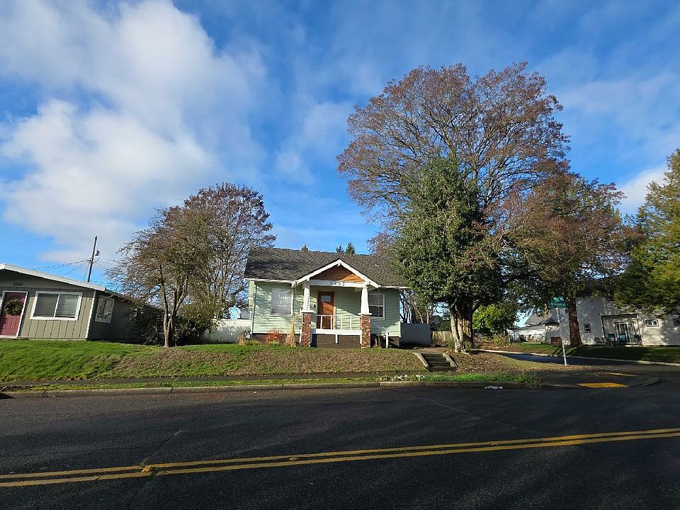 2nd image of 2102 S Wilkeson St