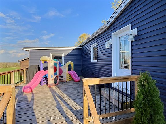 3rd image of 37 Sunrise Cir