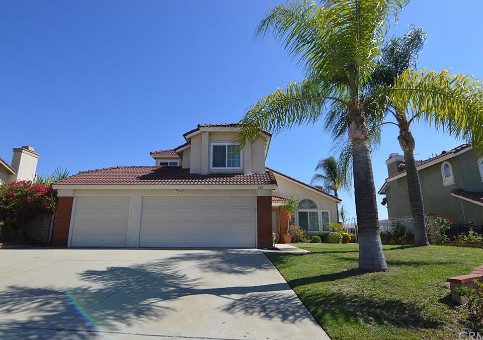 1st image of 627 Pantera Dr