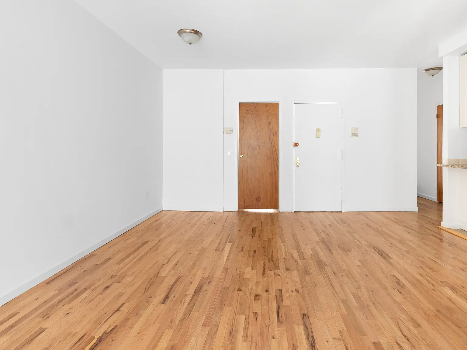 130 Saratoga Avenue — Photo 4