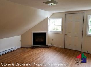 233 N Main St APT 4, Northfield, VT 05663