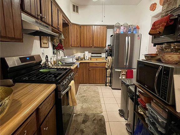 3rd image of 434 Maline St