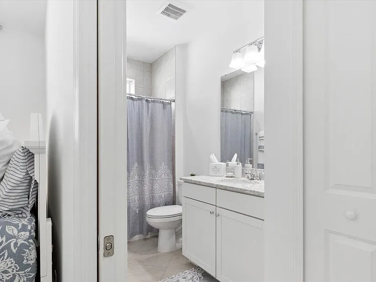 636 Horizon Ct — Photo 8