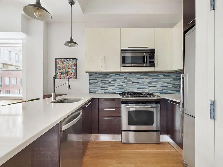 29 S 3rd St #4D — Photo 7