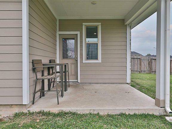 3rd image of 37103 Azzaro Cir