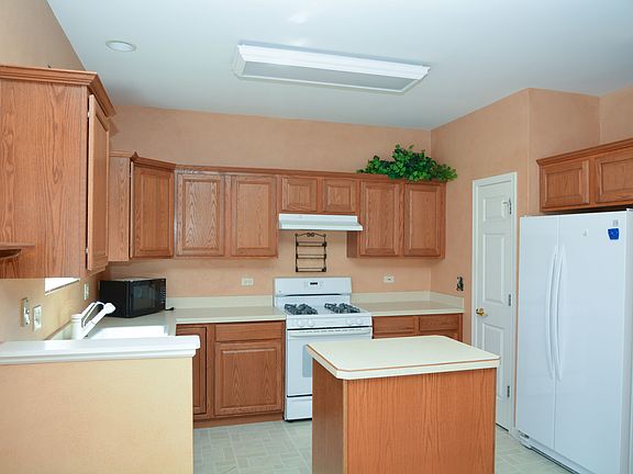 5th image of 13109 W Essex Ln