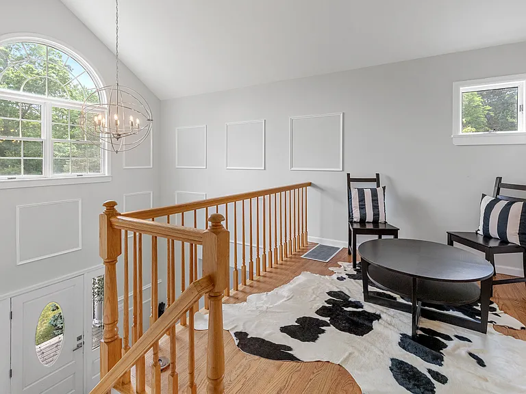 21 Eastway Dr — Photo 18