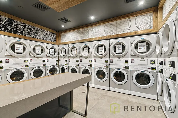 Rented by The KCI Group | media 73