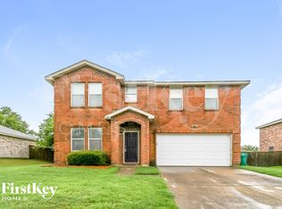 1204 McMillen Dr, Cedar Hill, TX 75104