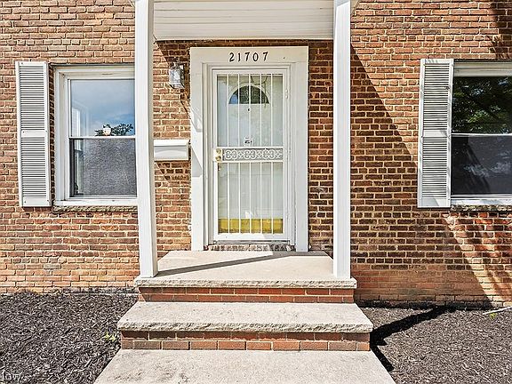 4th image of 21707 Clare Ave