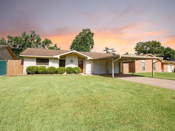 823 Parkhill St, Channelview, TX 77530