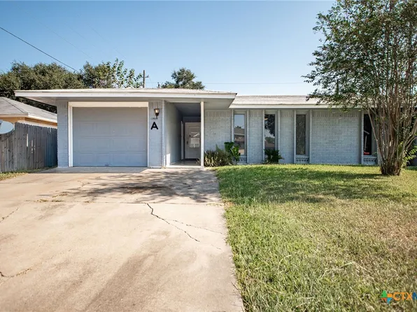 611 Rosewood Dr, Victoria, TX 77901