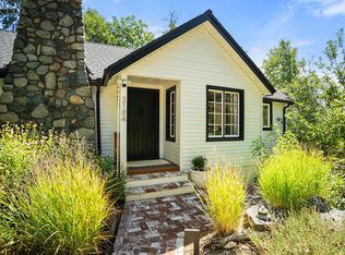 3184 Old Stage Rd, Central Pt, OR 97502
