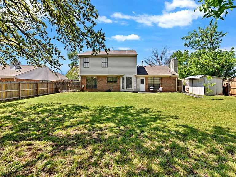 308 Mack Dr — Photo 37