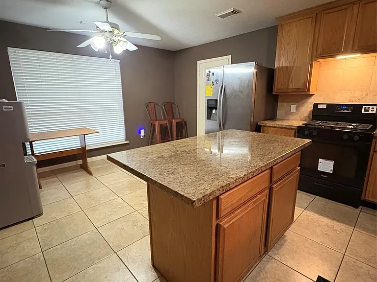 1822 Park Oak Dr — Photo 8