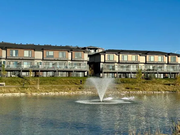 55 E Lucas Way NW #3112, Calgary, AB T3P 1M3