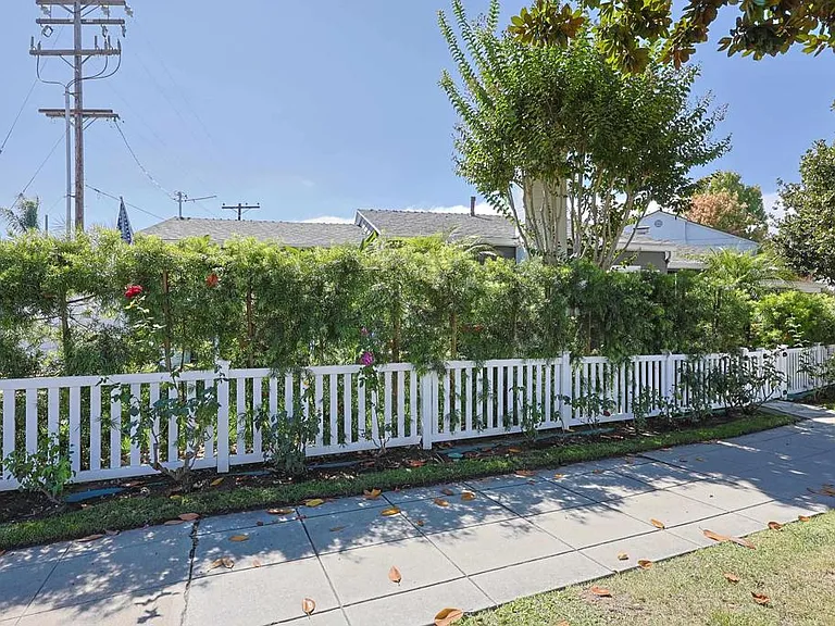 340 Glorietta Pl — Photo 56