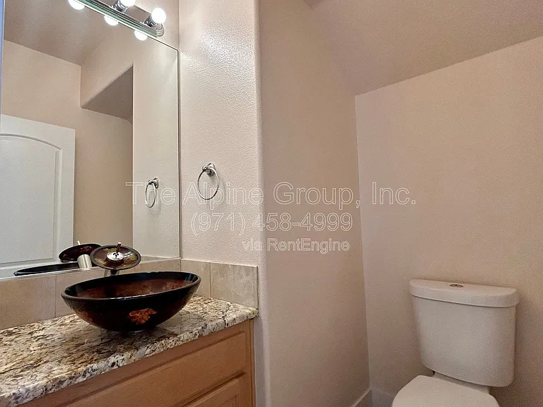 351 NW Kotrik Pl — Photo 24
