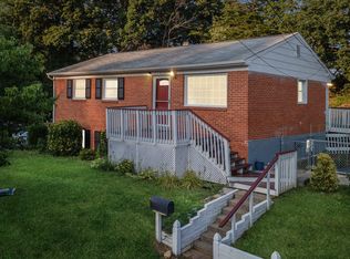 15413 Michigan Rd, Woodbridge, VA 22191
