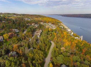 15 Cliffside Dr, South Bristol, NY 14424