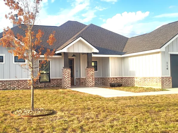 116 W MAGNOLIA CIR, La Vernia, TX 78121
