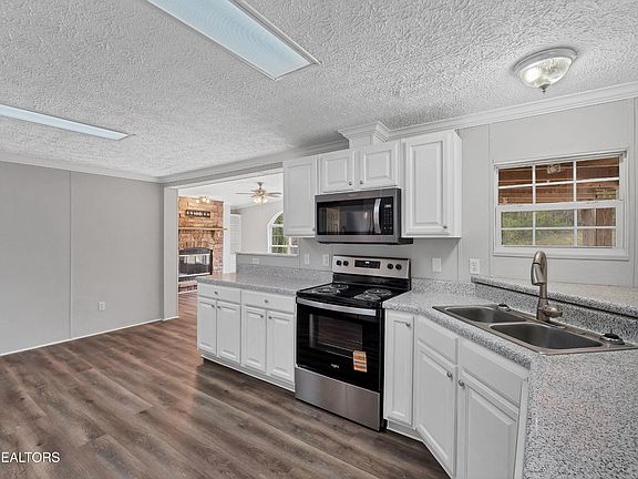 5th image of 714 S Kingston Ave