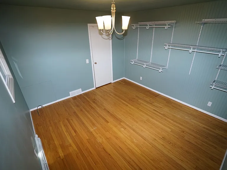 2410 Superior St — Photo 11
