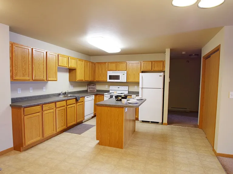 Belcastle Apartments — Photo 52
