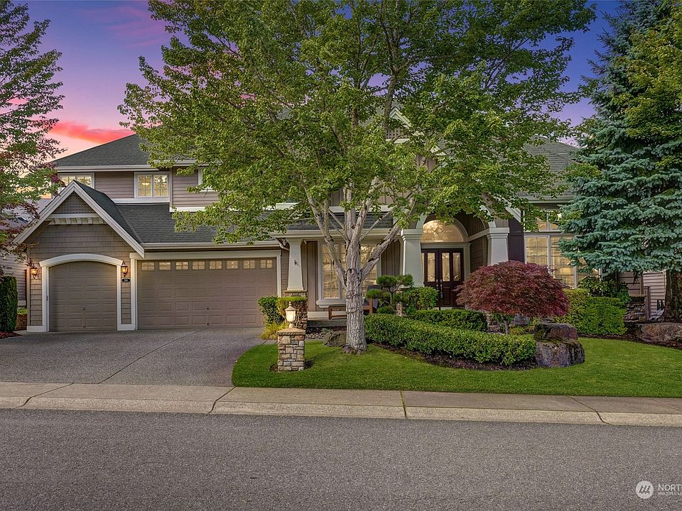 1st image of 213 259th Avenue NE