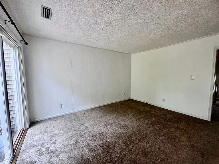 4080 Thomas Jefferson Dr — Photo 10