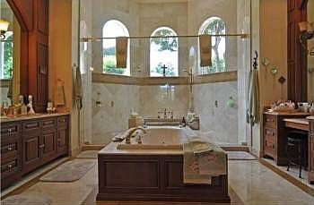 4th image of 2 Bay Colony Dr #(228-5)