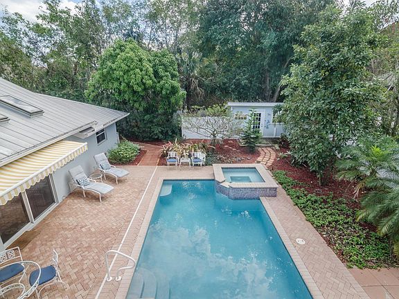 Pool/Patio