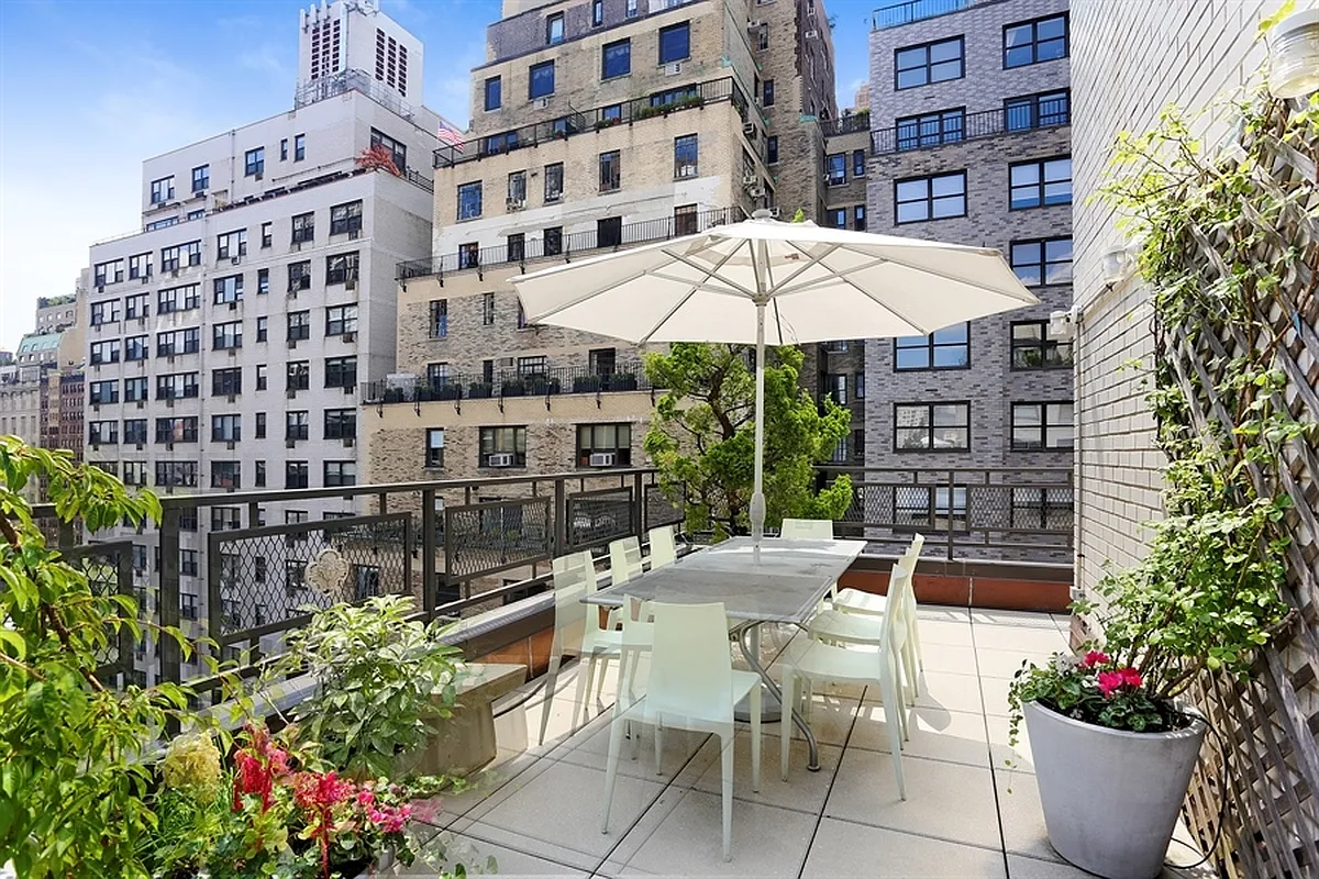 225 East 57th St Unit 11M  